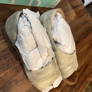 Diba True Sandals Size 7